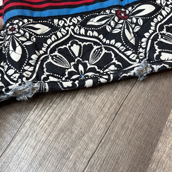 Vera Bradley Barcelona Hard Wallet Floral Black and White - Picture 9 of 11